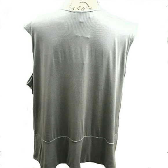 Laura Plus Faux Wrap Plus Size Sleeveless Top 3X - Picture 2 of 4